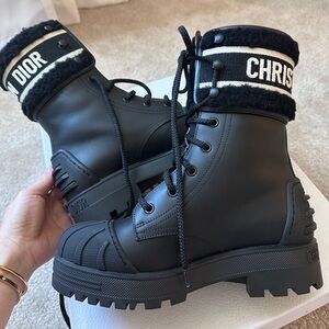 Christian Dior D-Major ankle Boots